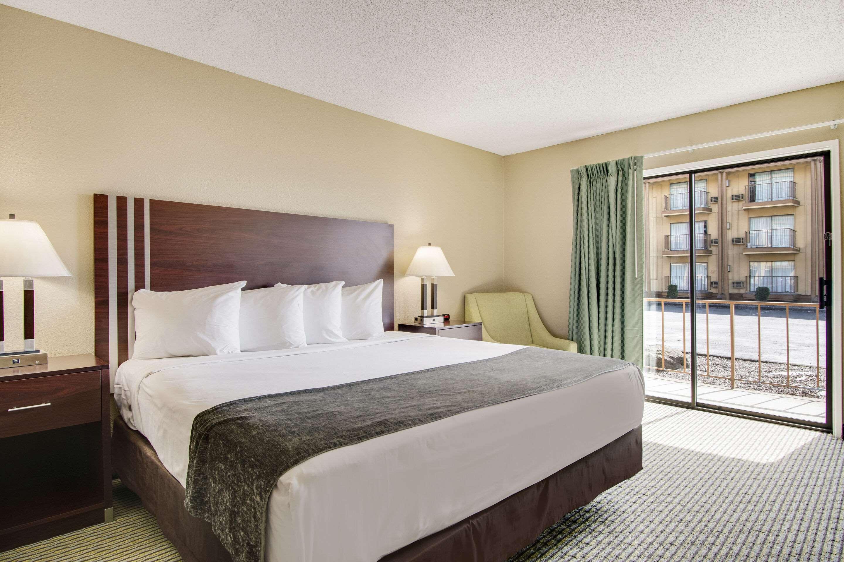 Rodeway Inn & Suites Portland - Jantzen Beach Екстер'єр фото