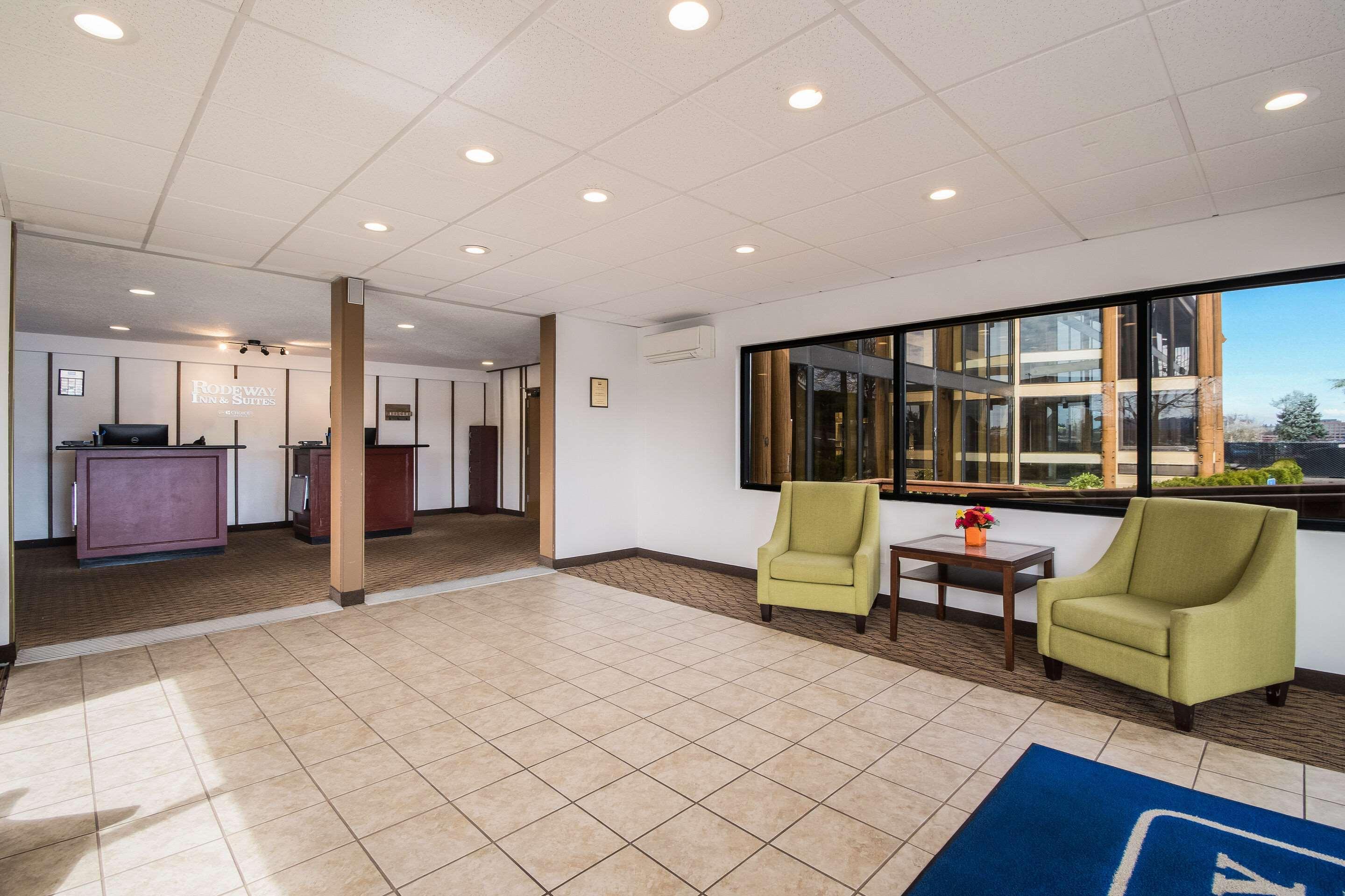 Rodeway Inn & Suites Portland - Jantzen Beach Екстер'єр фото