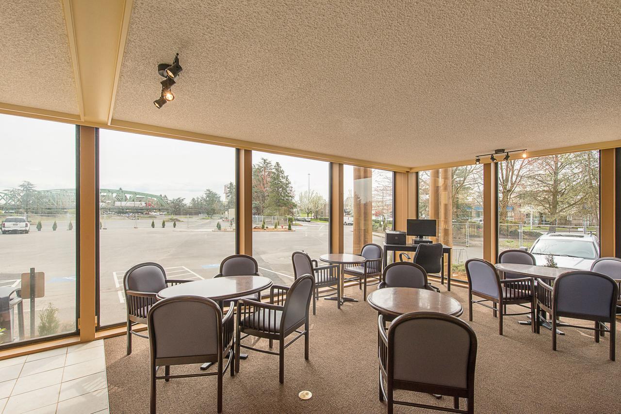 Rodeway Inn & Suites Portland - Jantzen Beach Екстер'єр фото